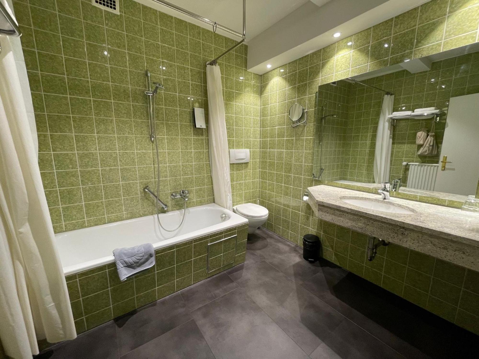 Hotel Fletzinger Wasserburg Kültér fotó